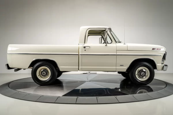 Caminhonete Ford F100 1967 - Imagem 12