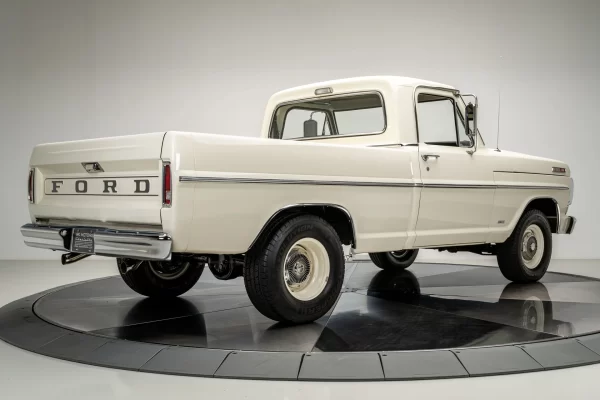 Caminhonete Ford F100 1967 - Imagem 10