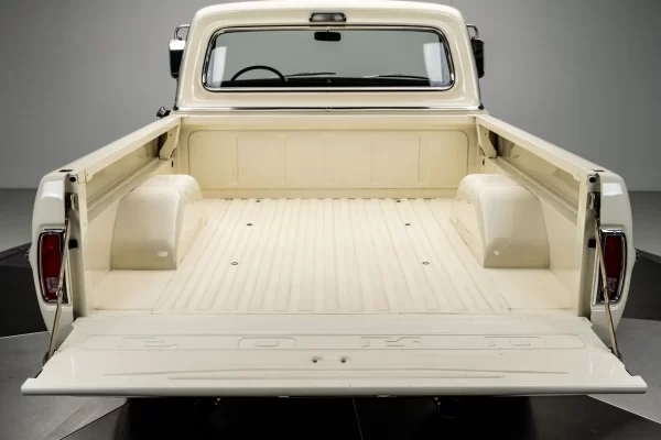 Caminhonete Ford F100 1967 - Imagem 23