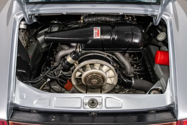 Porsche 911 1974 - Imagem 6