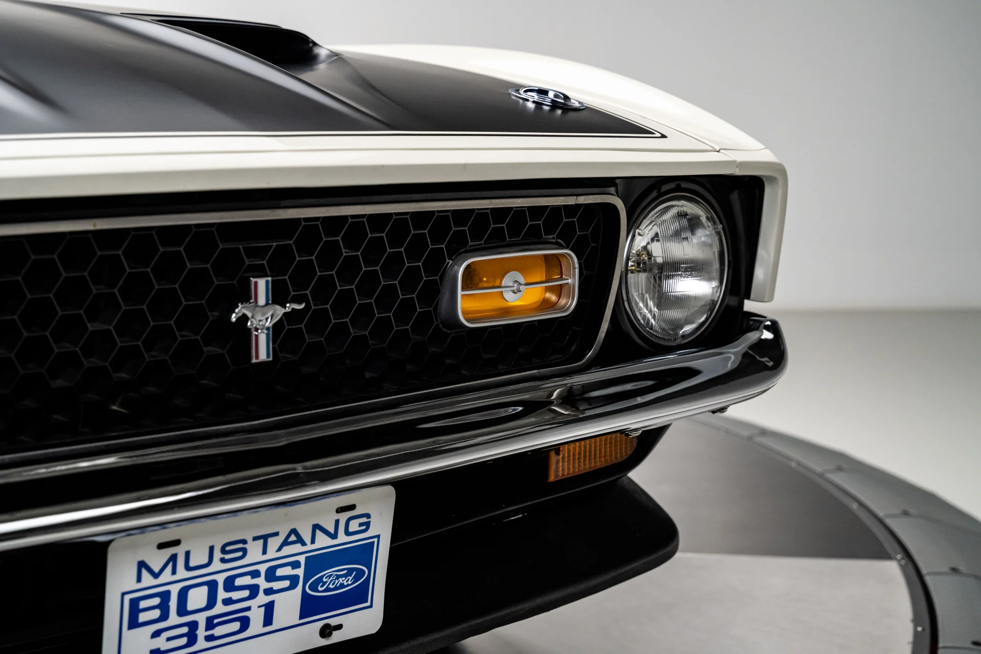 Ford Mustang Boss 351 1971 - Imagem 18