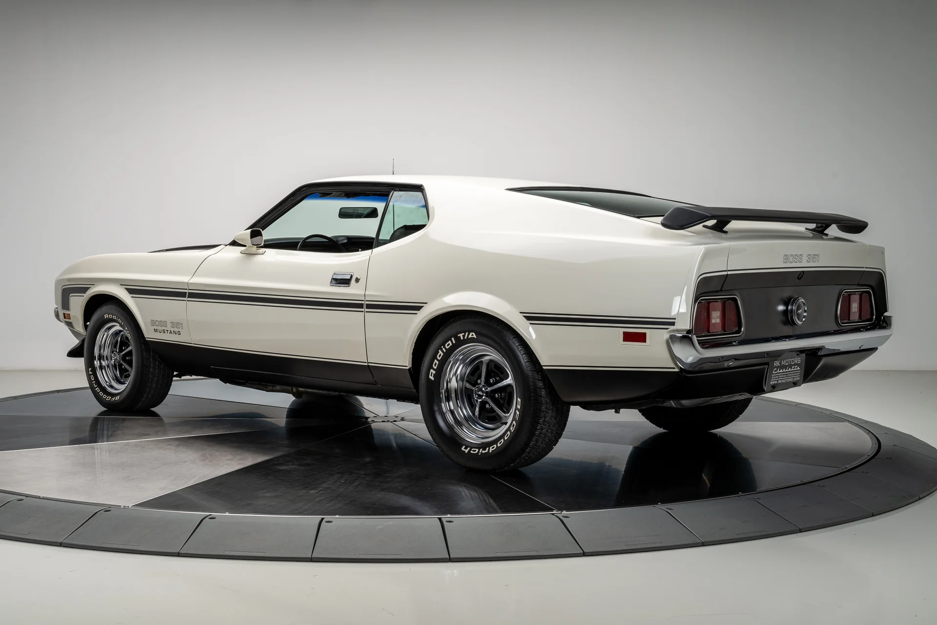 Ford Mustang Boss 351 1971 - Imagem 14