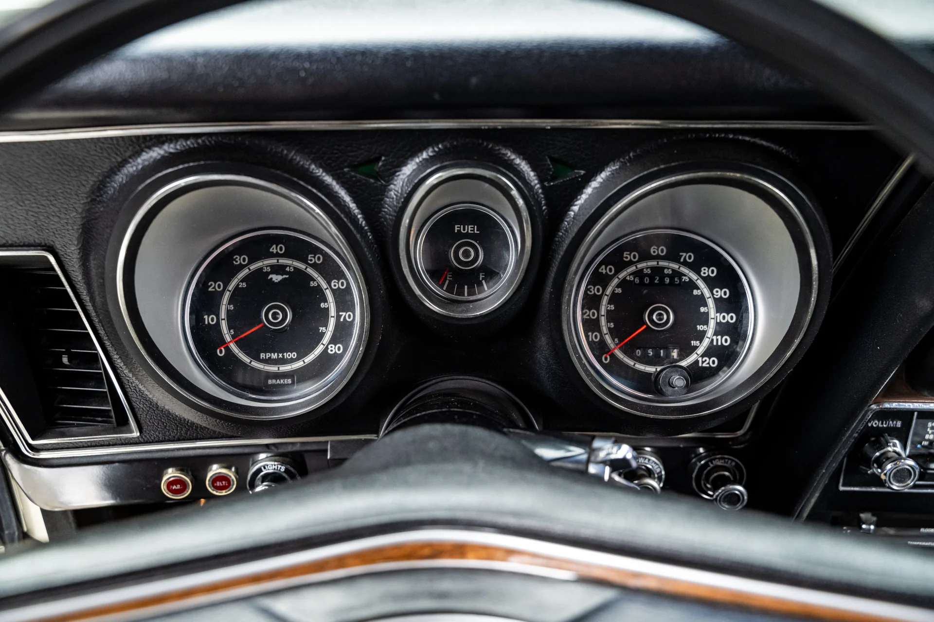 Ford Mustang Boss 351 1971 - Imagem 9