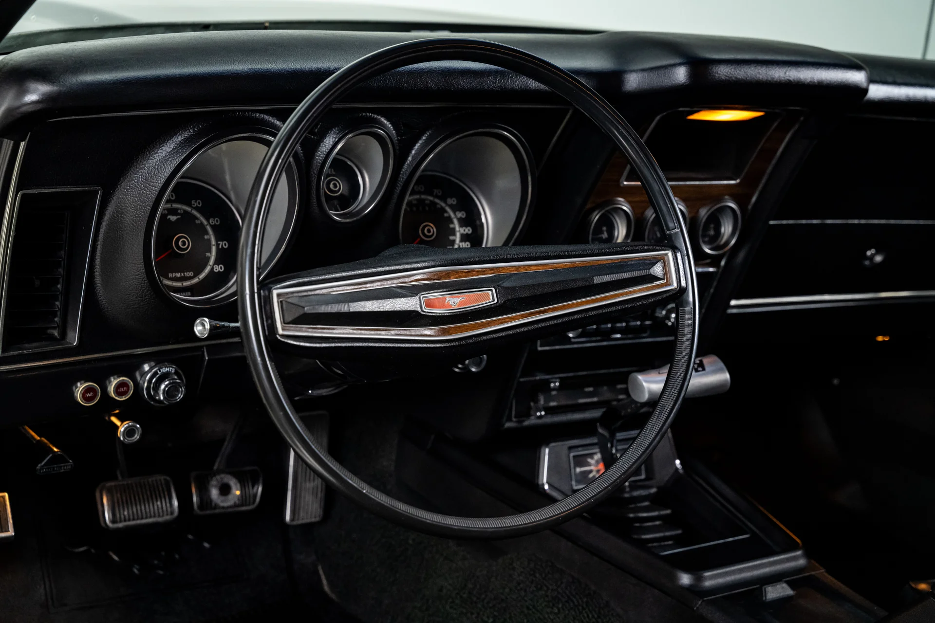 Ford Mustang Boss 351 1971 - Imagem 25