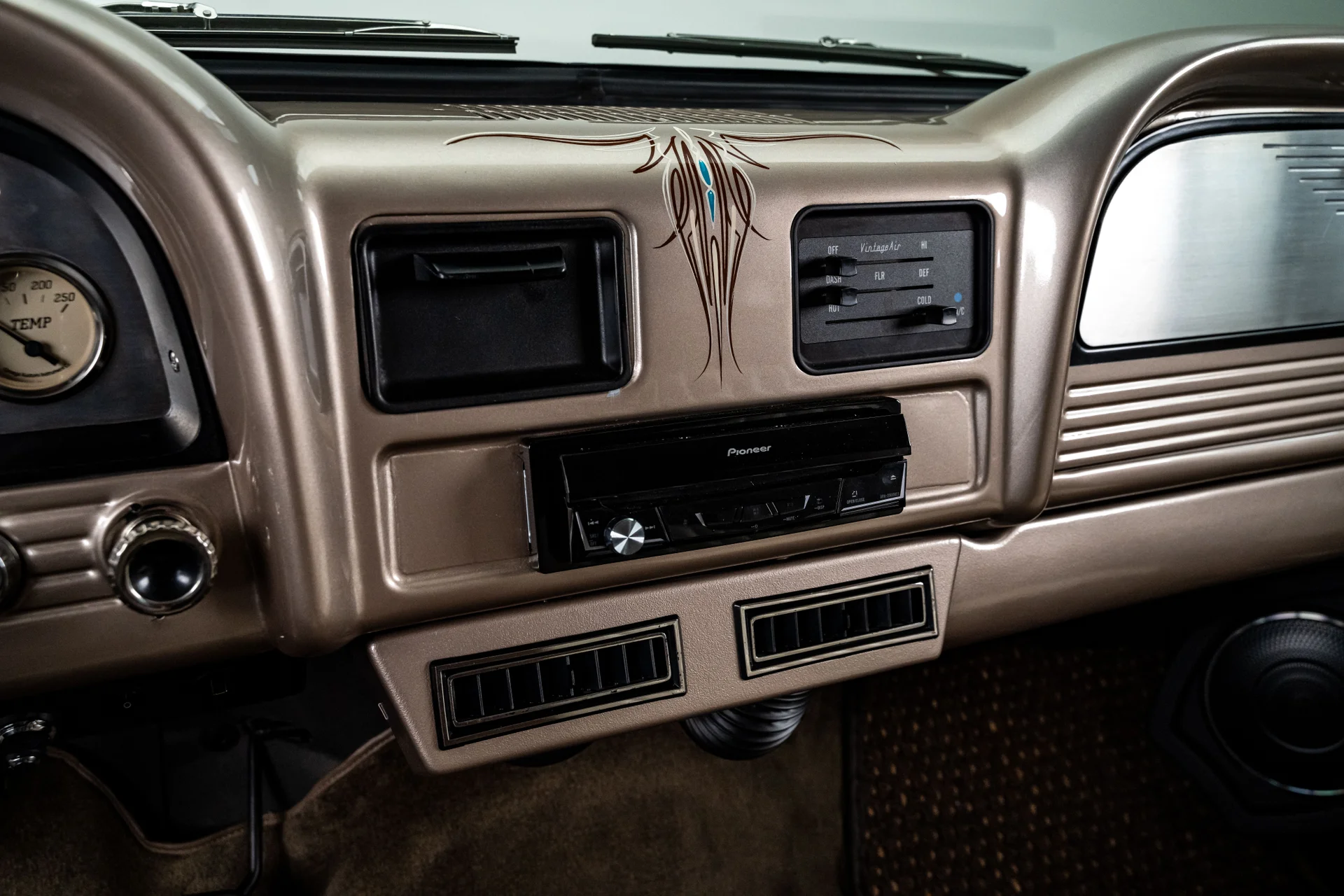 Caminhonete Chevrolet C10 1963 - Imagem 5