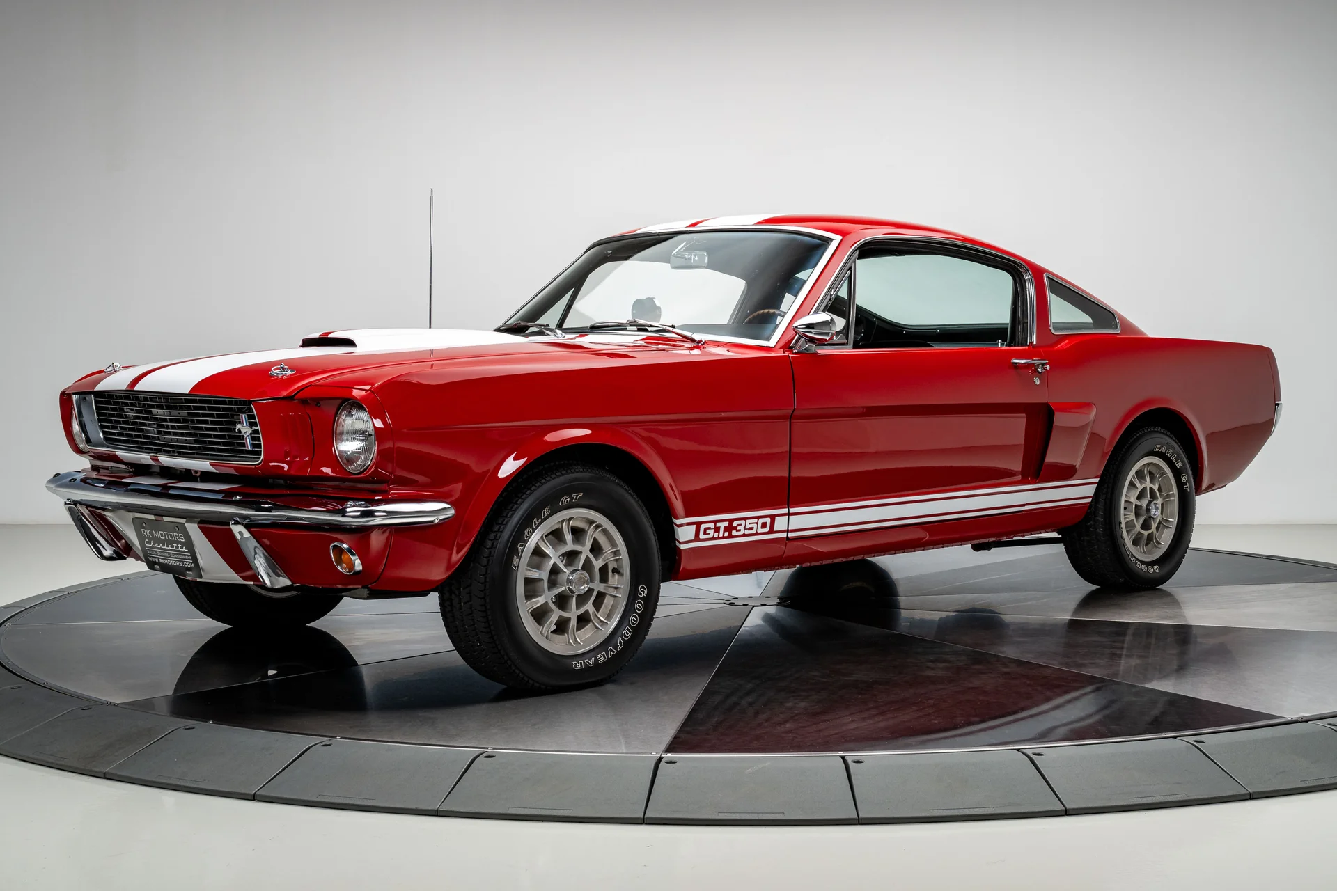 Ford Mustang Shelby GT350 - Imagem 19