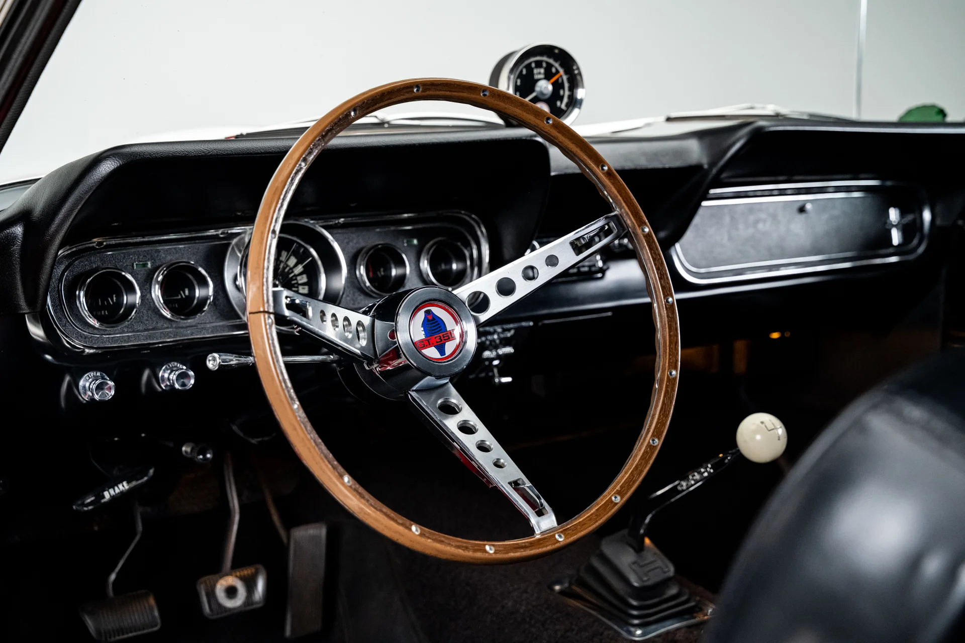 Ford Mustang Shelby GT350 - Imagem 6