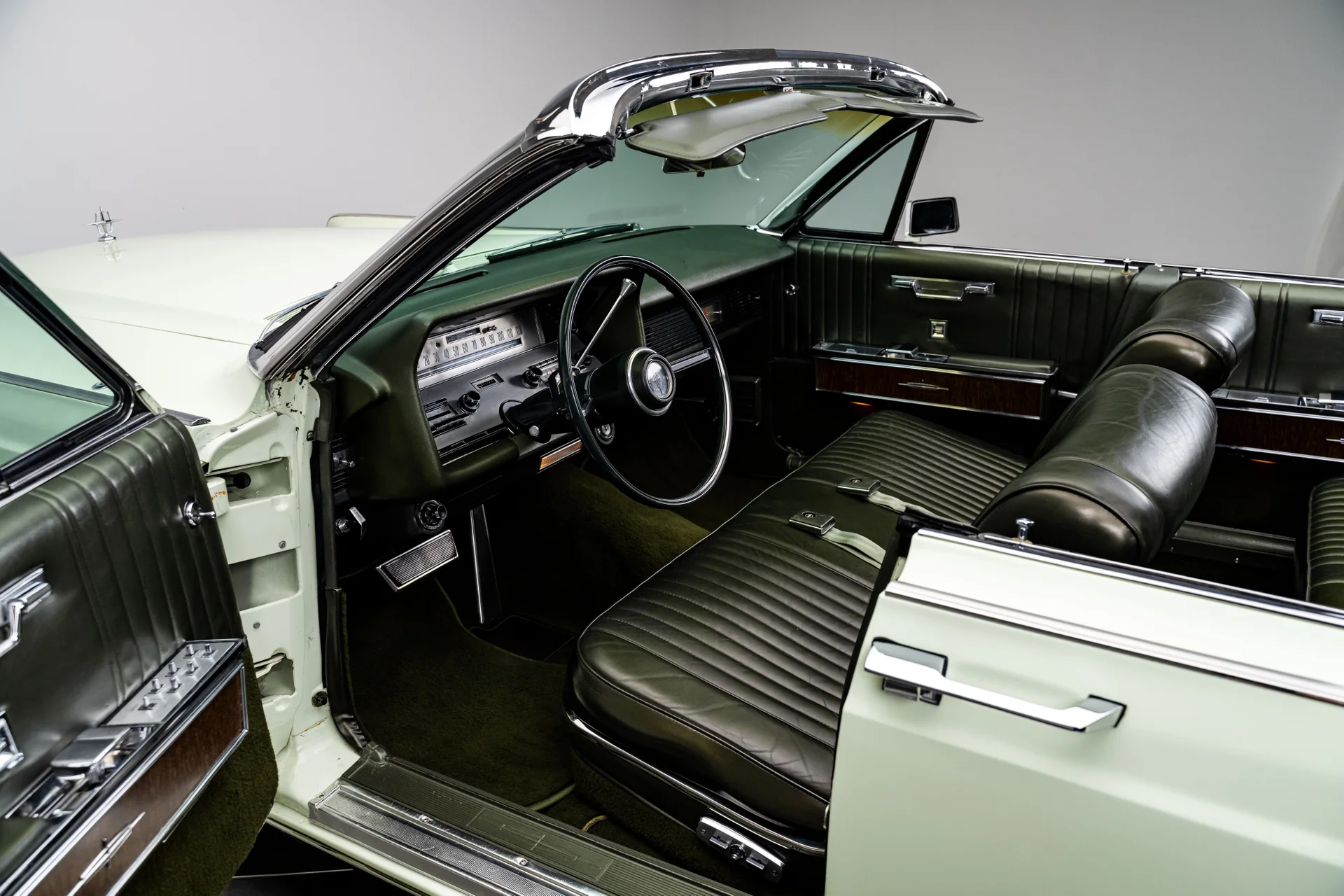 Lincoln Continental 1967 - Imagem 4