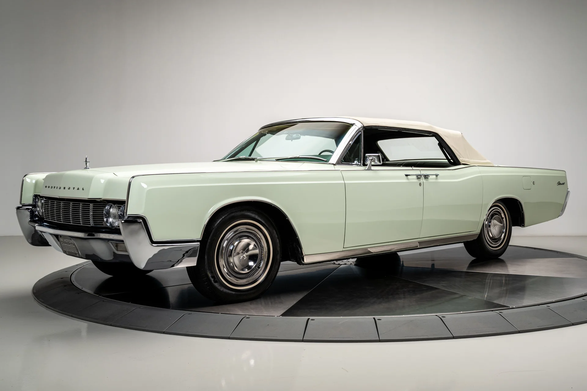 Lincoln Continental 1967 - Imagem 7