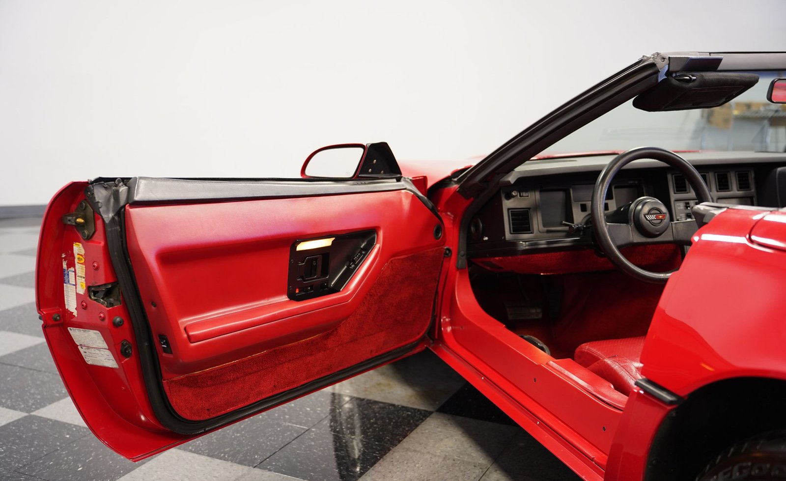 Chevrolet Corveta 1987 - Imagem 6