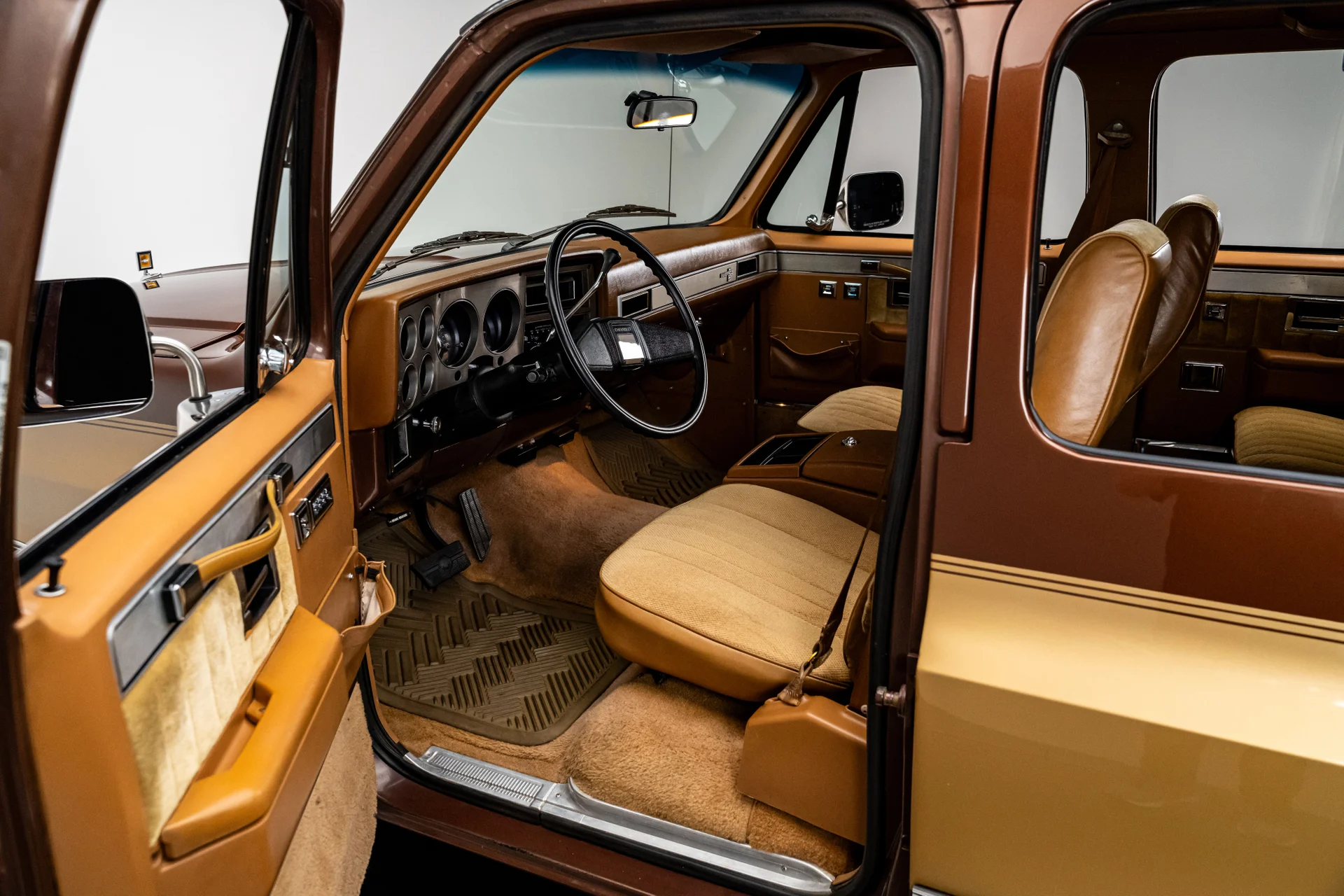 Chevrolet Suburban 1988 - Imagem 4