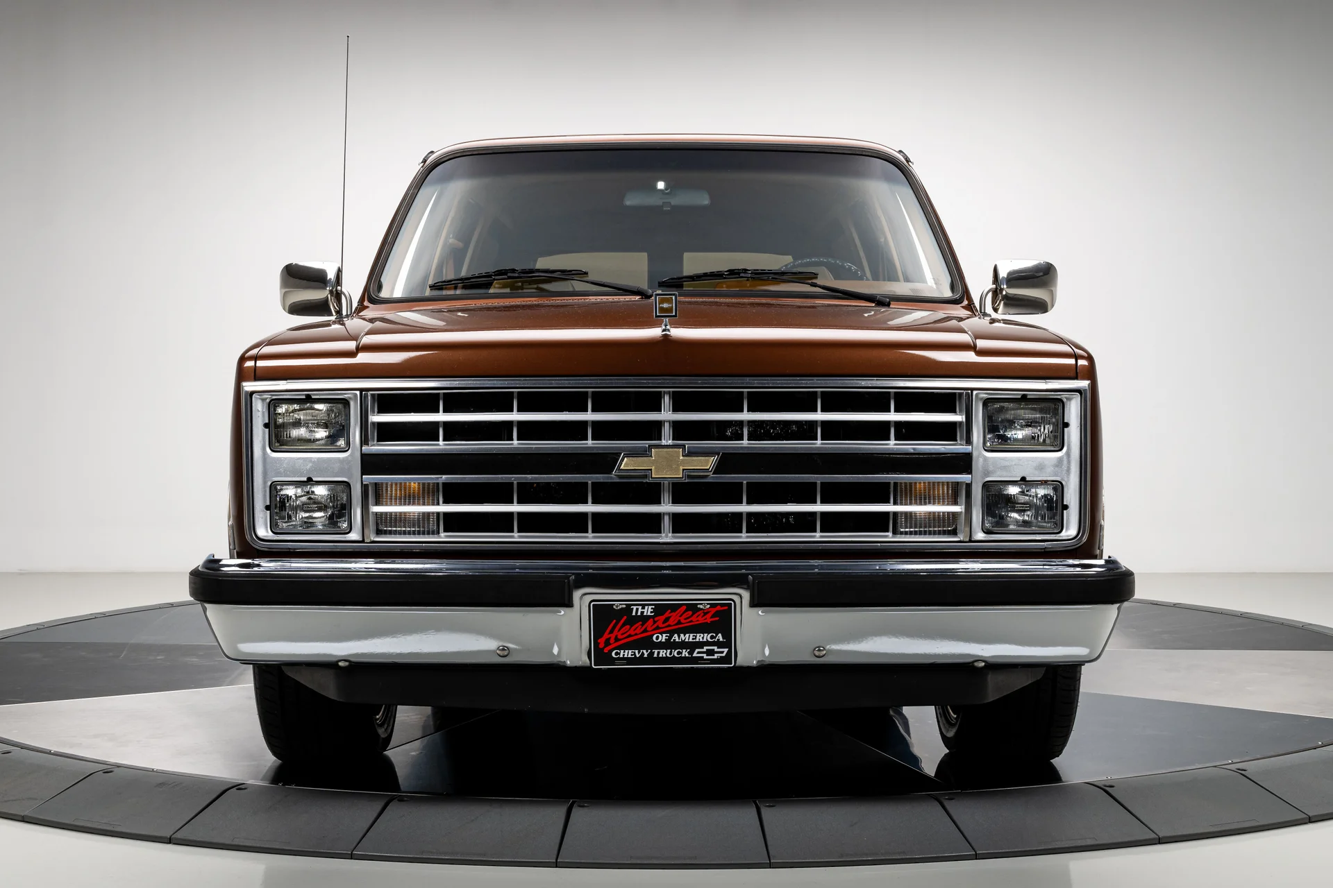 Chevrolet Suburban 1988 - Imagem 18