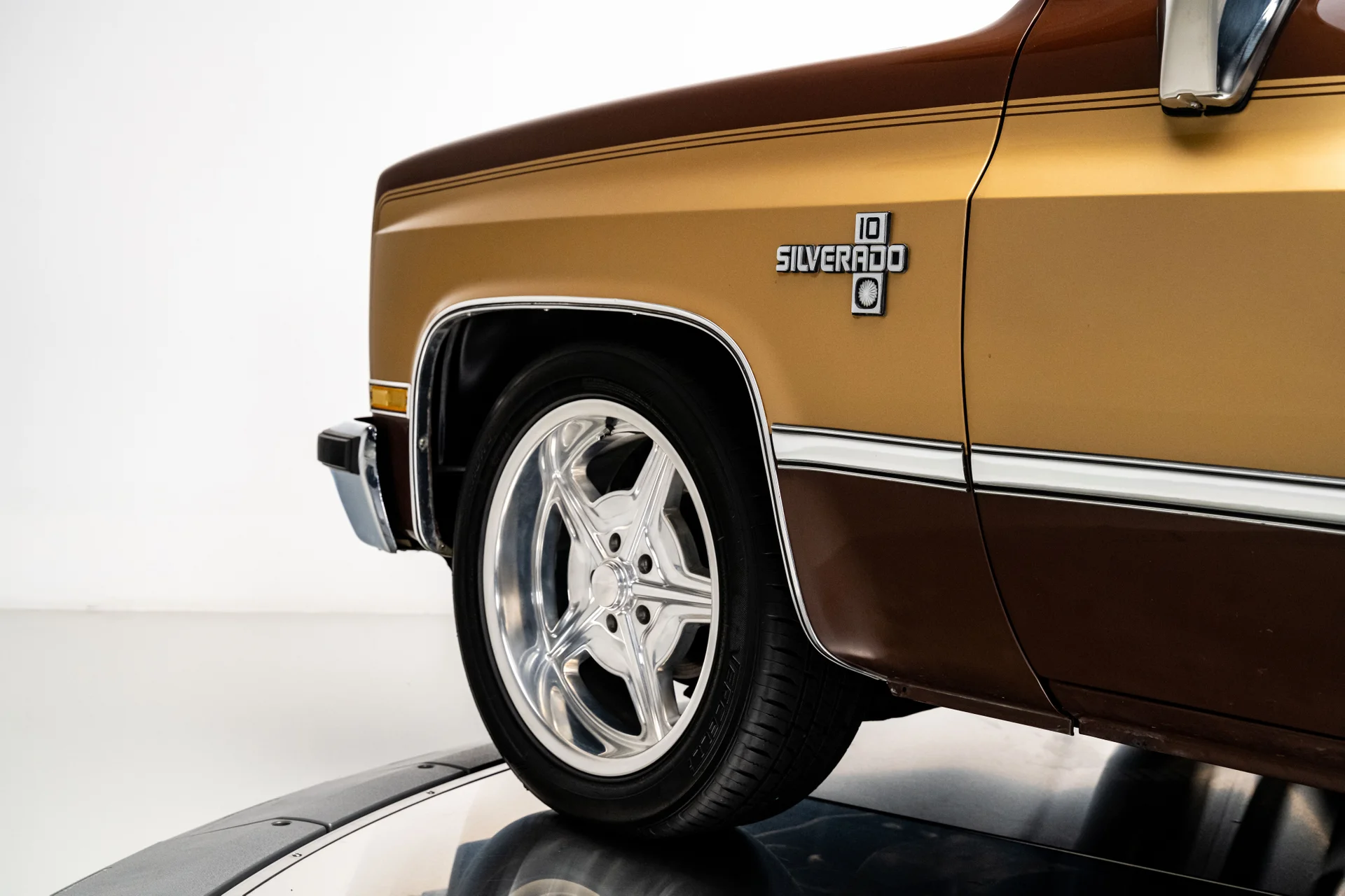 Chevrolet Suburban 1988 - Imagem 16