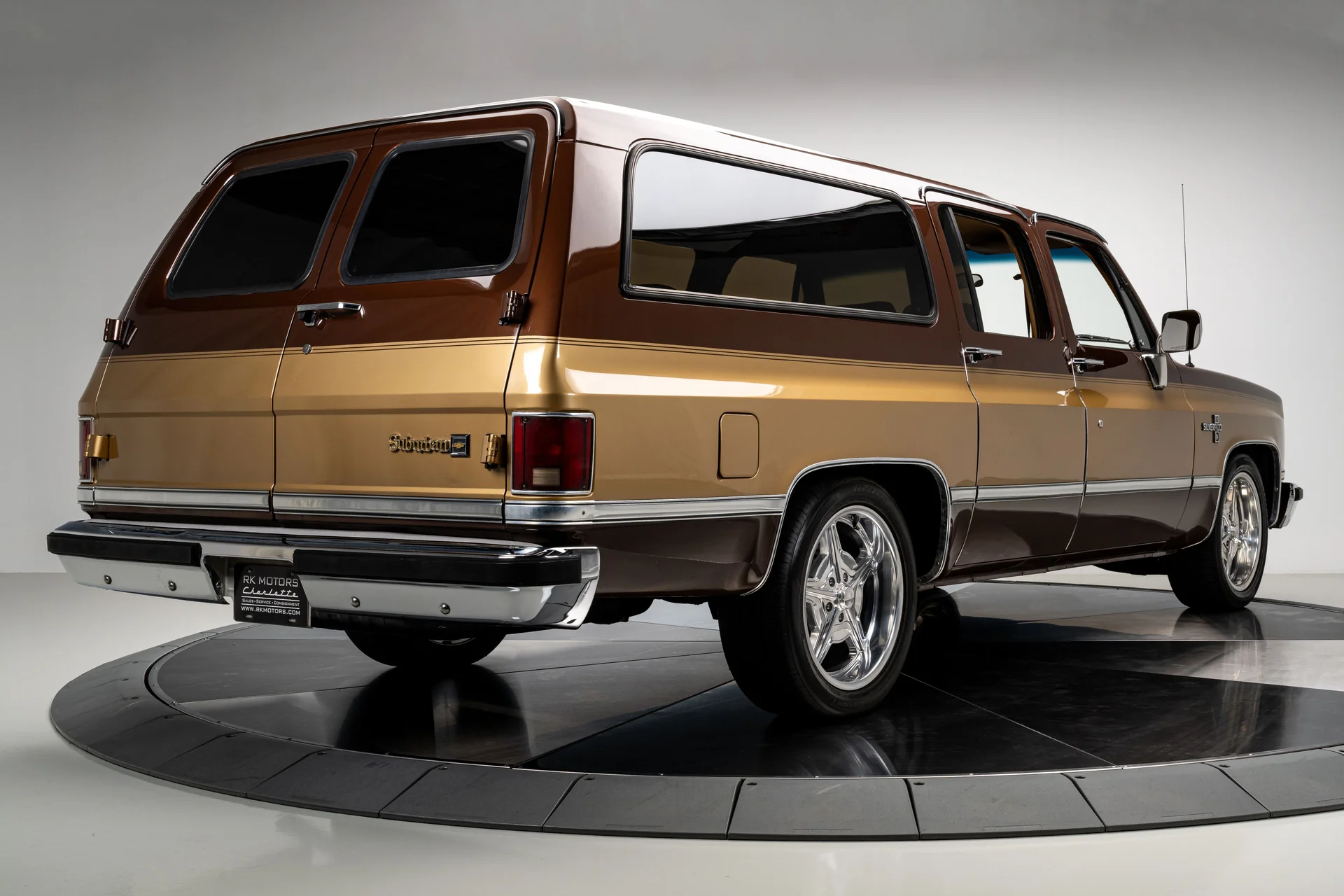 Chevrolet Suburban 1988 - Imagem 12