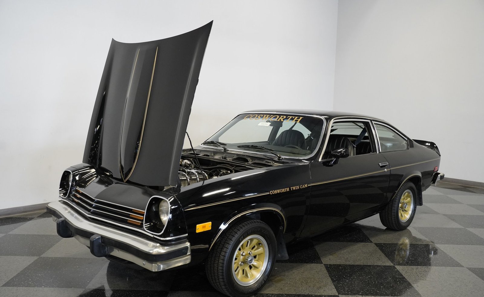 Chevrolet Vega Cosworth 1976 - Imagem 12