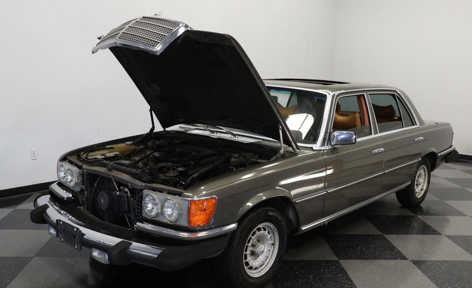 Mercedes-Benz 450SEL 1979 - Imagem 6