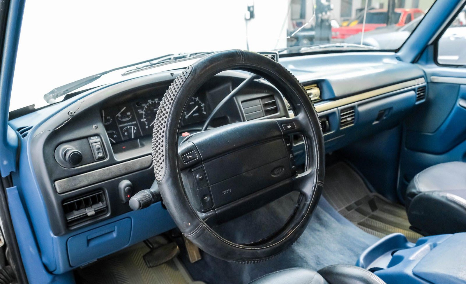 Ford 1994 Bronco XLT 4X4 - Imagem 38