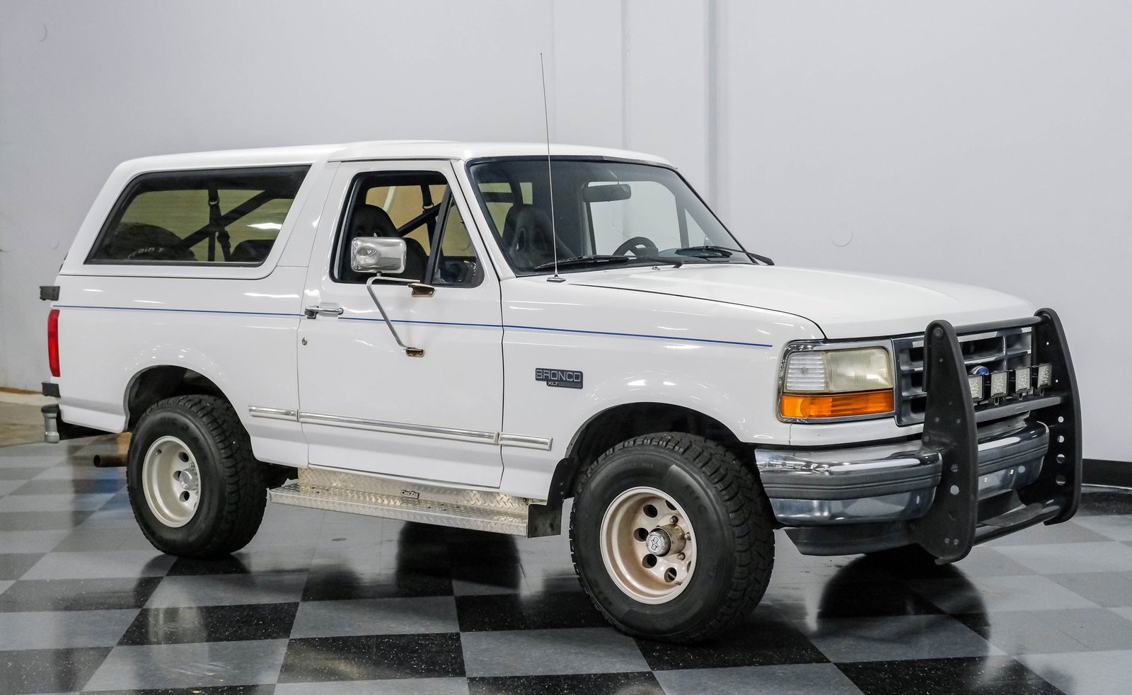 Ford 1994 Bronco XLT 4X4 - Imagem 32