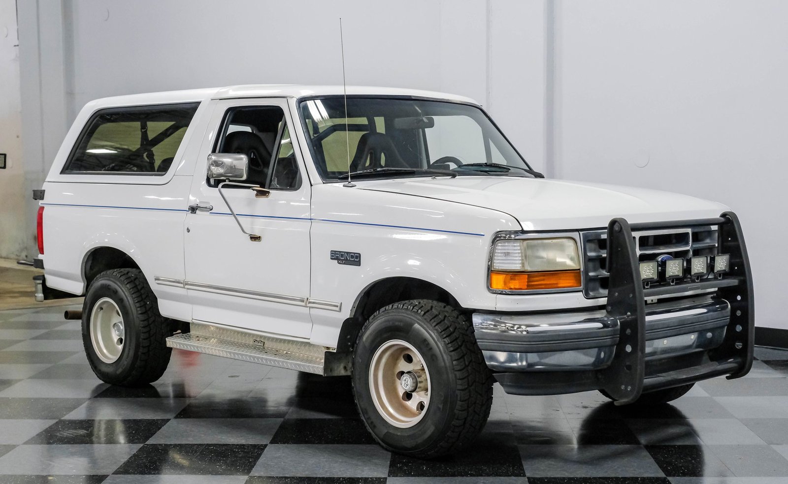 Ford 1994 Bronco XLT 4X4 - Imagem 31