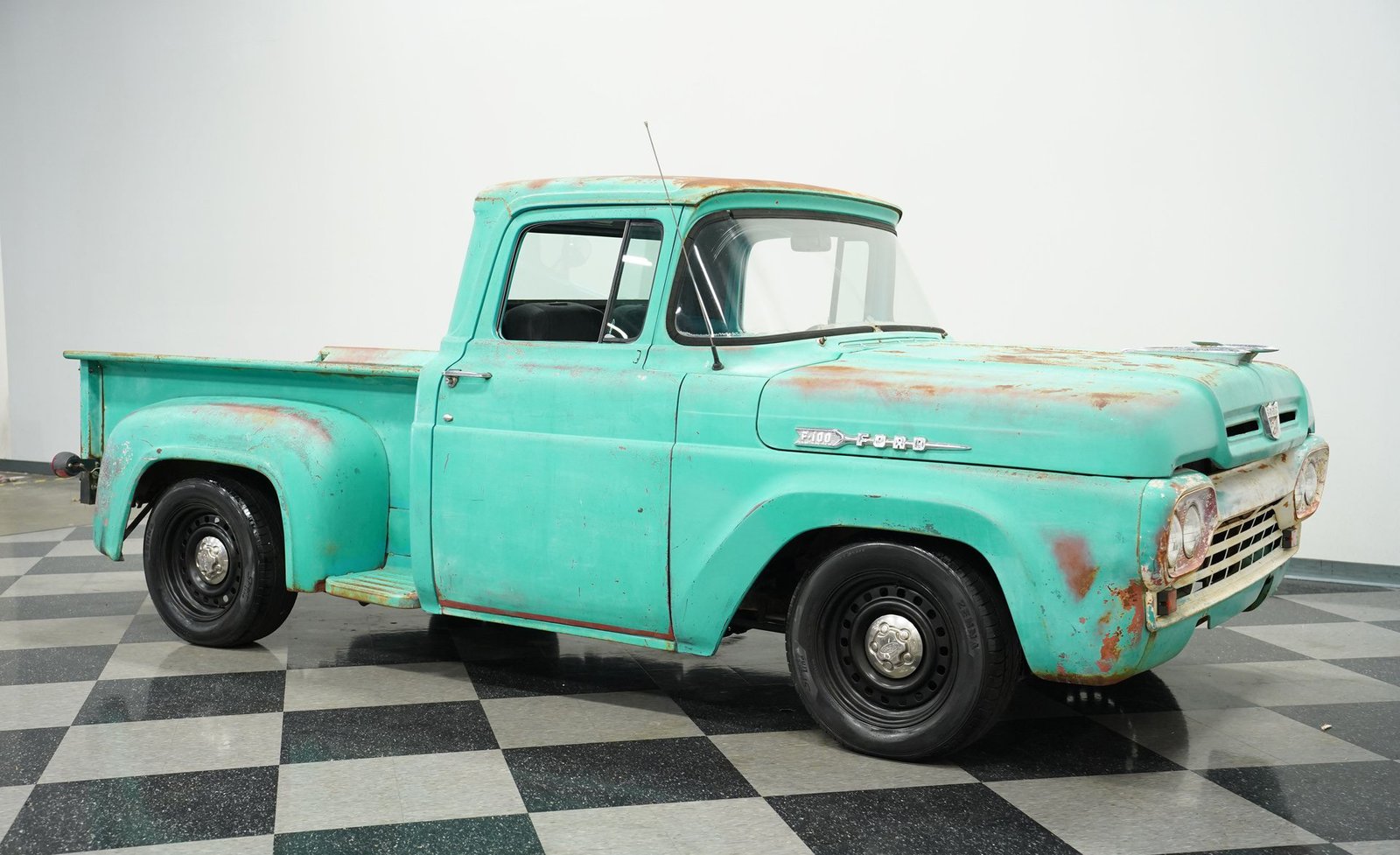 Ford 1960 F-100 Patina AWD Restomod - Imagem 30