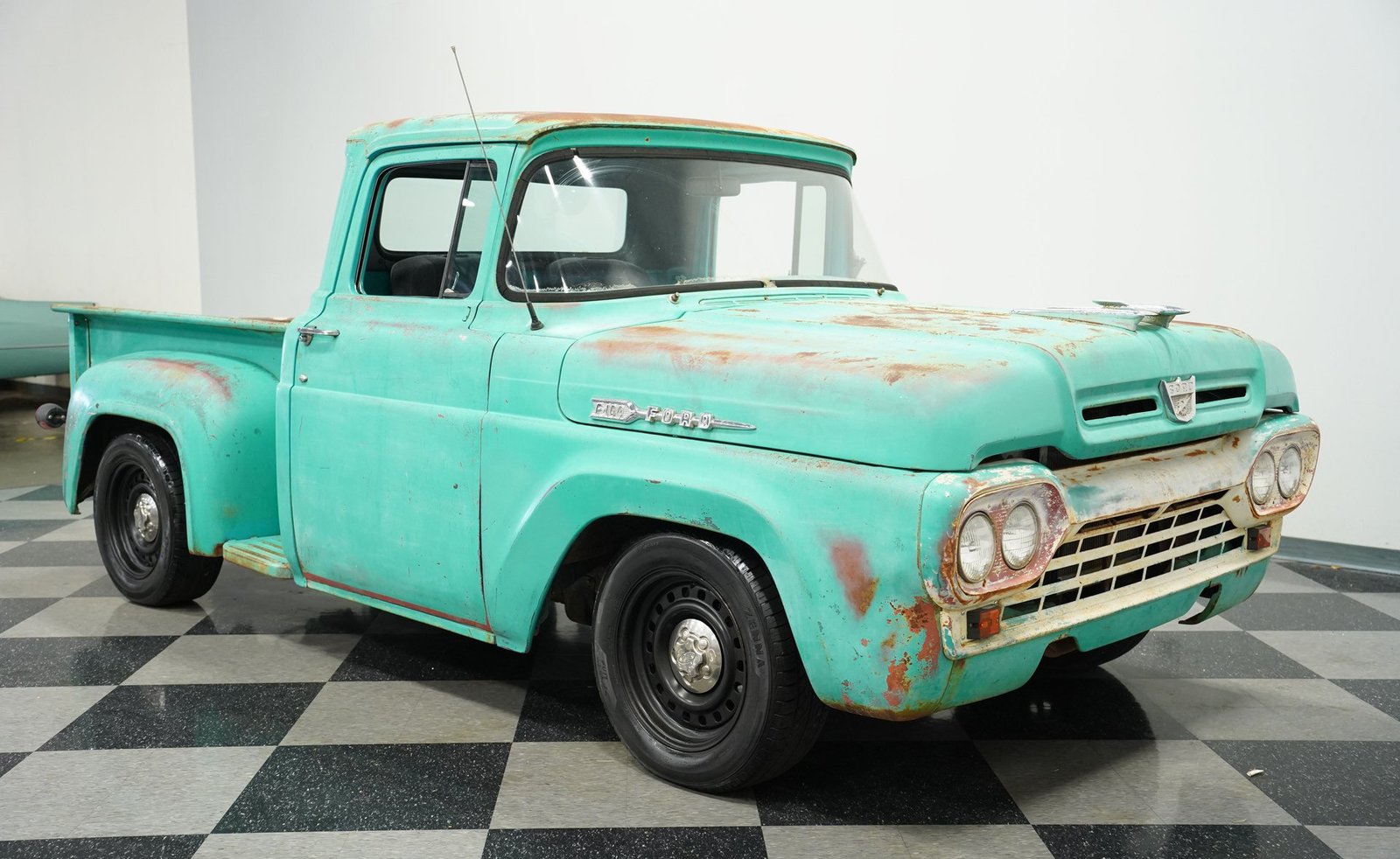 Ford 1960 F-100 Patina AWD Restomod - Imagem 29
