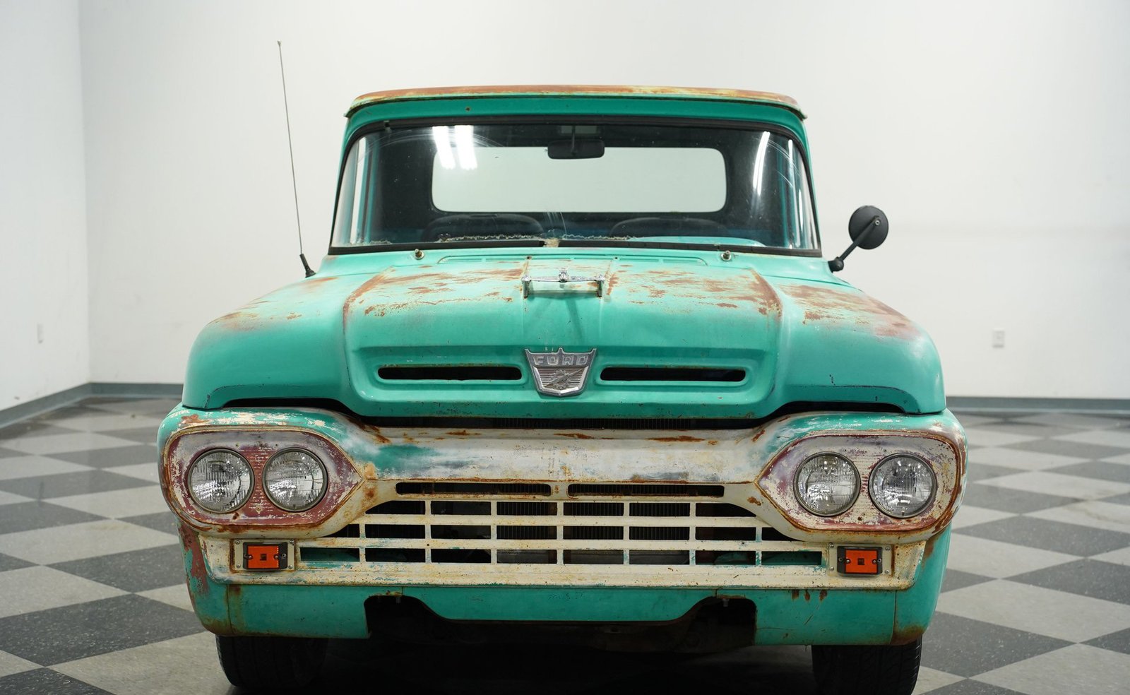 Ford 1960 F-100 Patina AWD Restomod - Imagem 28
