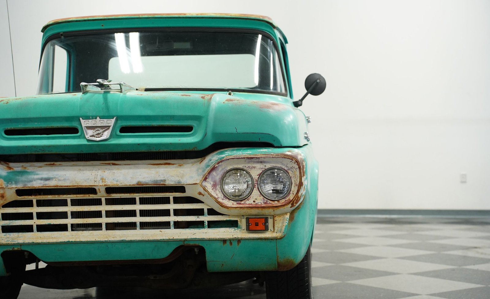 Ford 1960 F-100 Patina AWD Restomod - Imagem 26