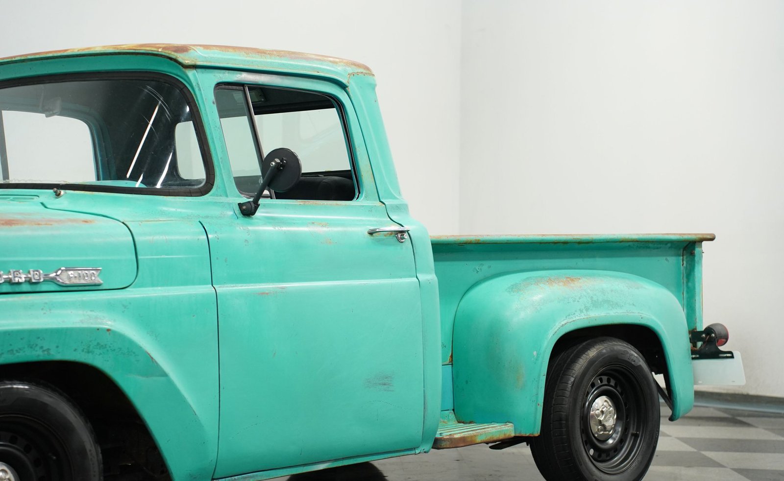 Ford 1960 F-100 Patina AWD Restomod - Imagem 24