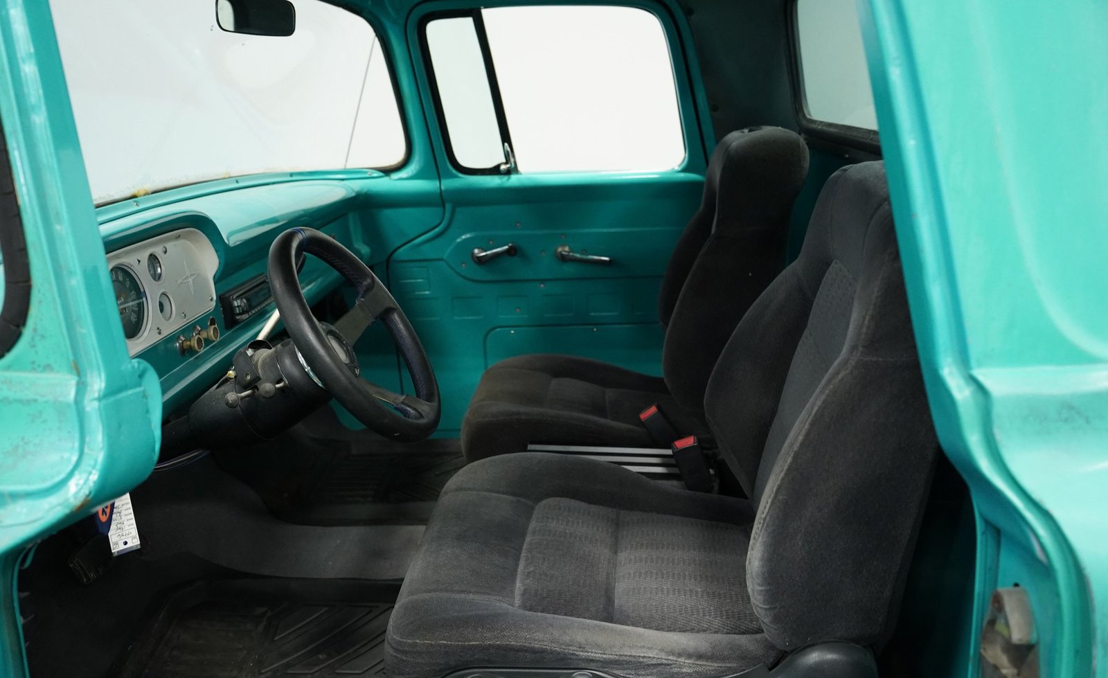 Ford 1960 F-100 Patina AWD Restomod - Imagem 15