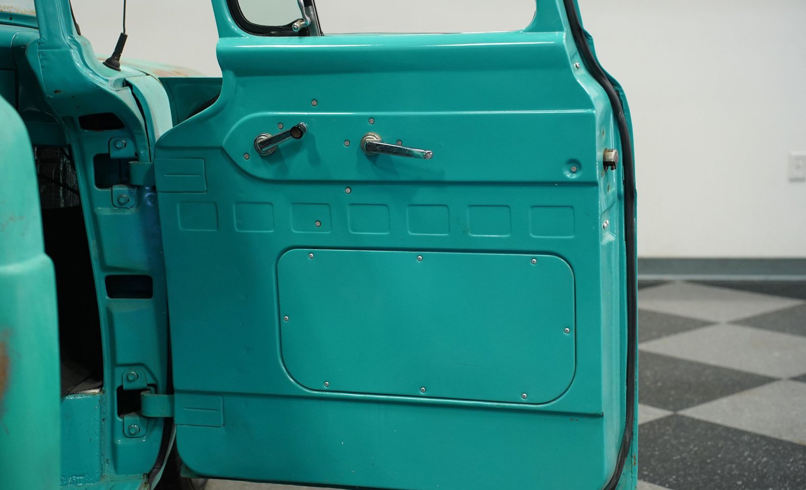 Ford 1960 F-100 Patina AWD Restomod - Imagem 6