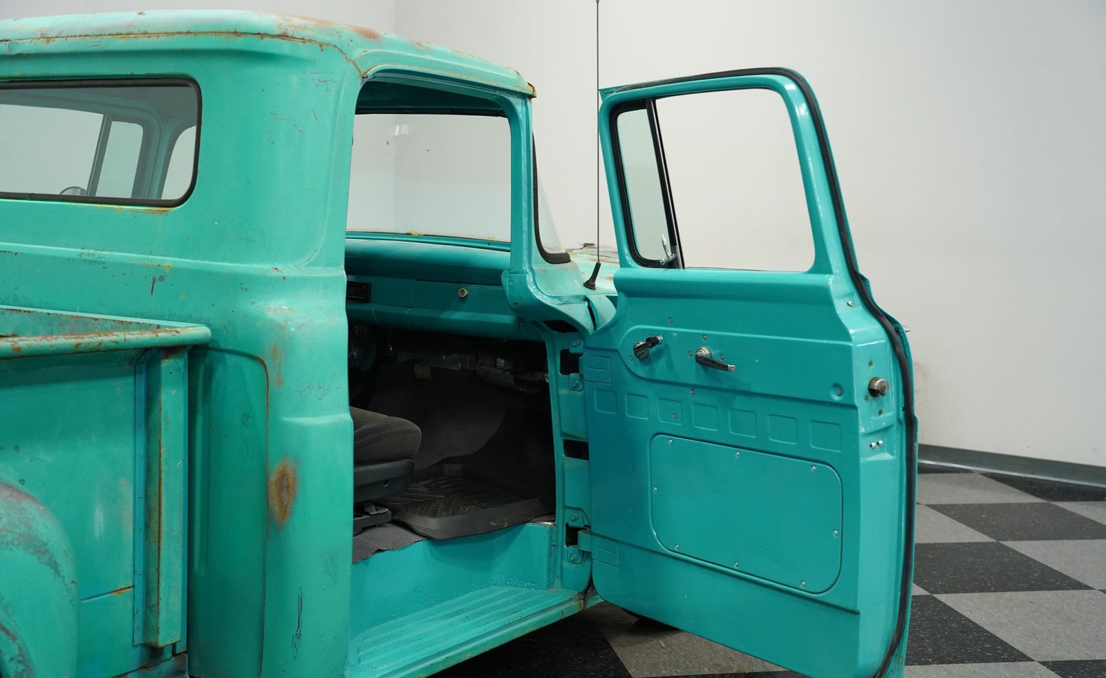 Ford 1960 F-100 Patina AWD Restomod - Imagem 5