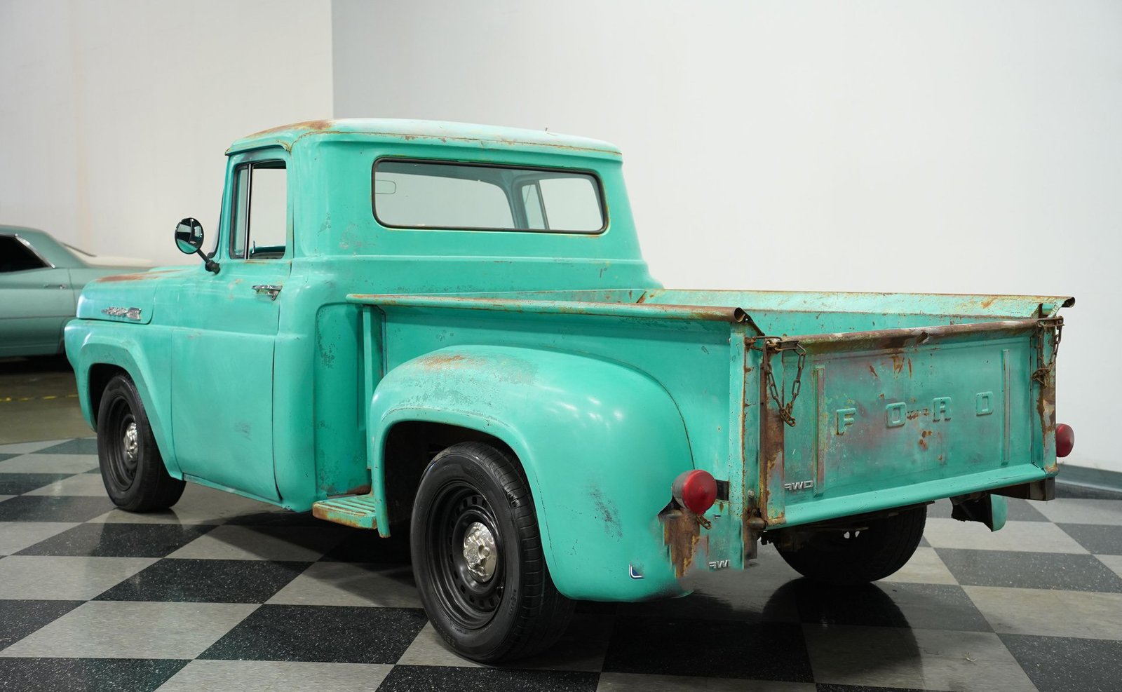 Ford 1960 F-100 Patina AWD Restomod - Imagem 36