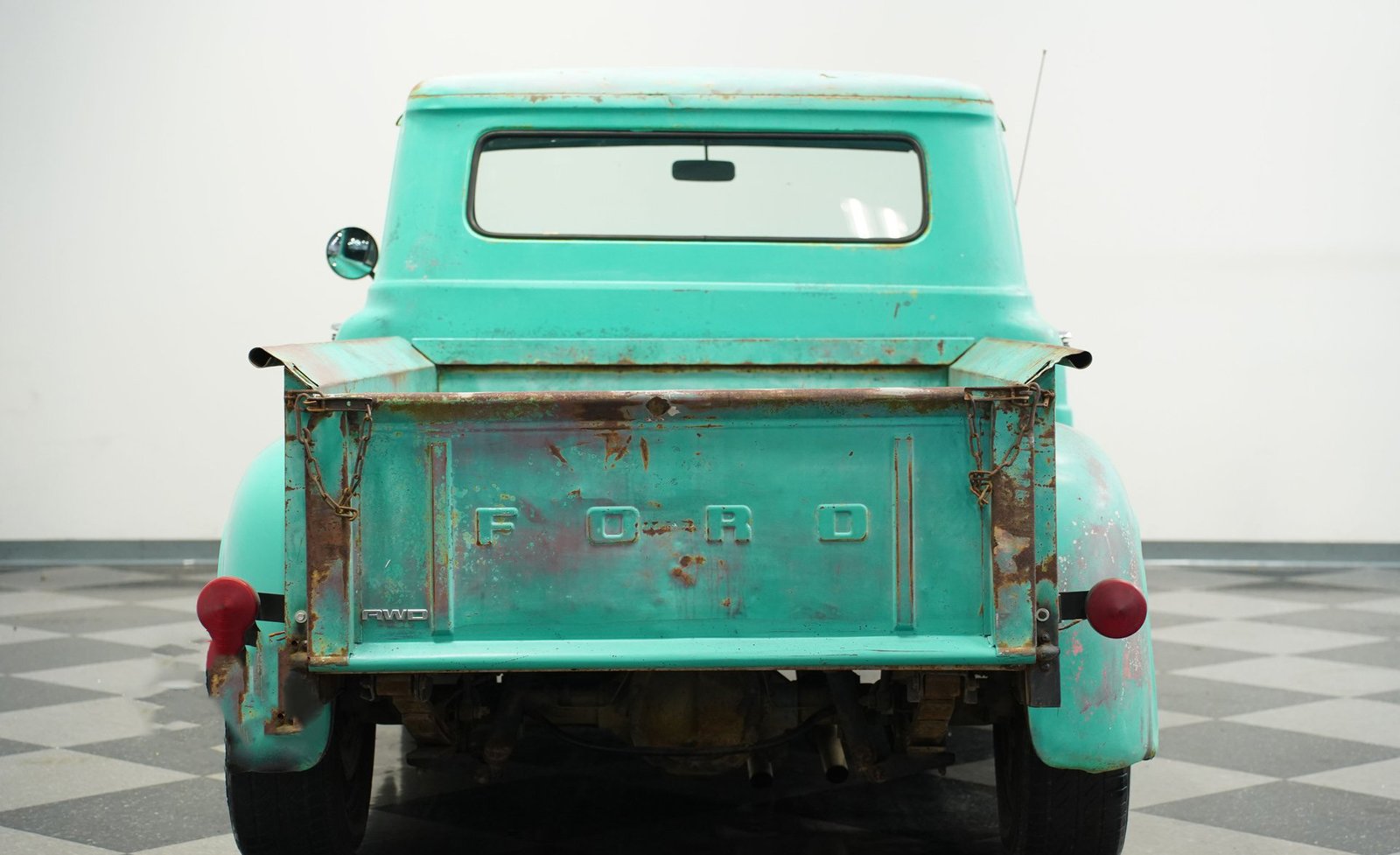 Ford 1960 F-100 Patina AWD Restomod - Imagem 35