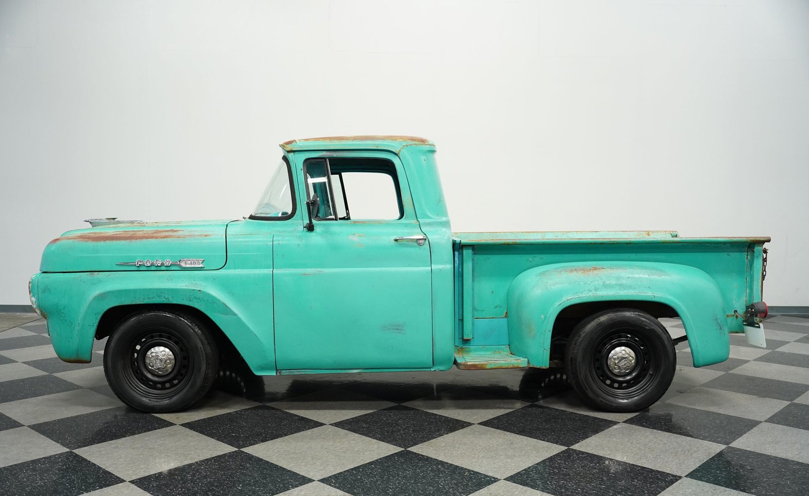 Ford 1960 F-100 Patina AWD Restomod - Imagem 43