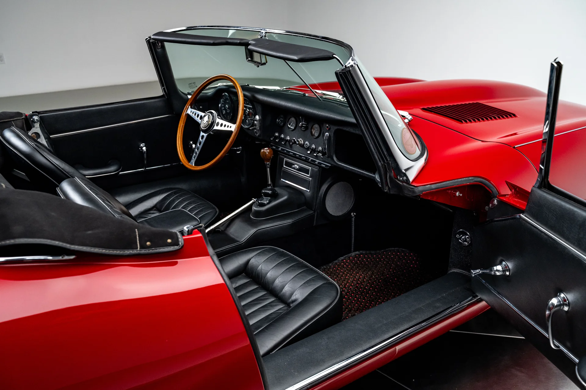 Jaguar E-Type de 1966 - Imagem 7