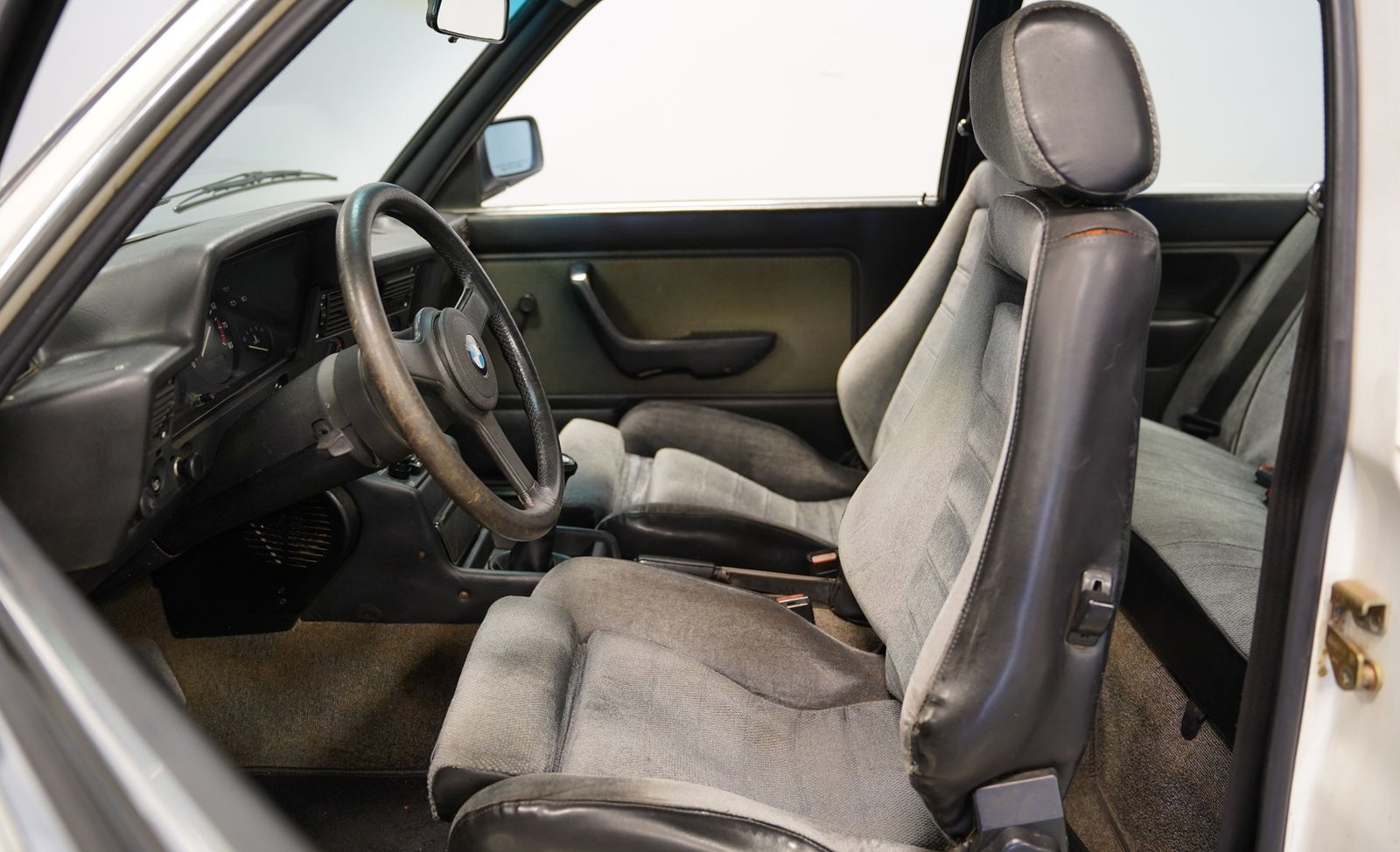 BMW 1981 320I E21 - Imagem 13