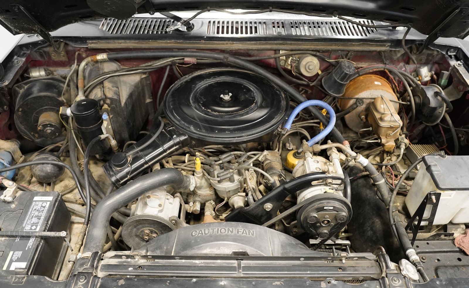 Ford 1983 F-250 XLT 4x4 - Imagem 36