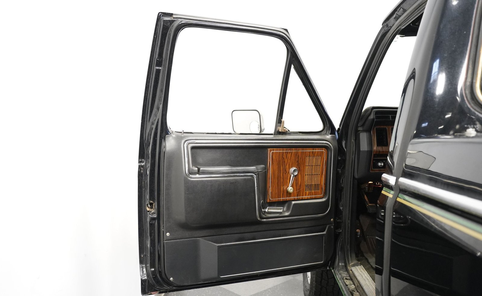 Ford 1983 F-250 XLT 4x4 - Imagem 13