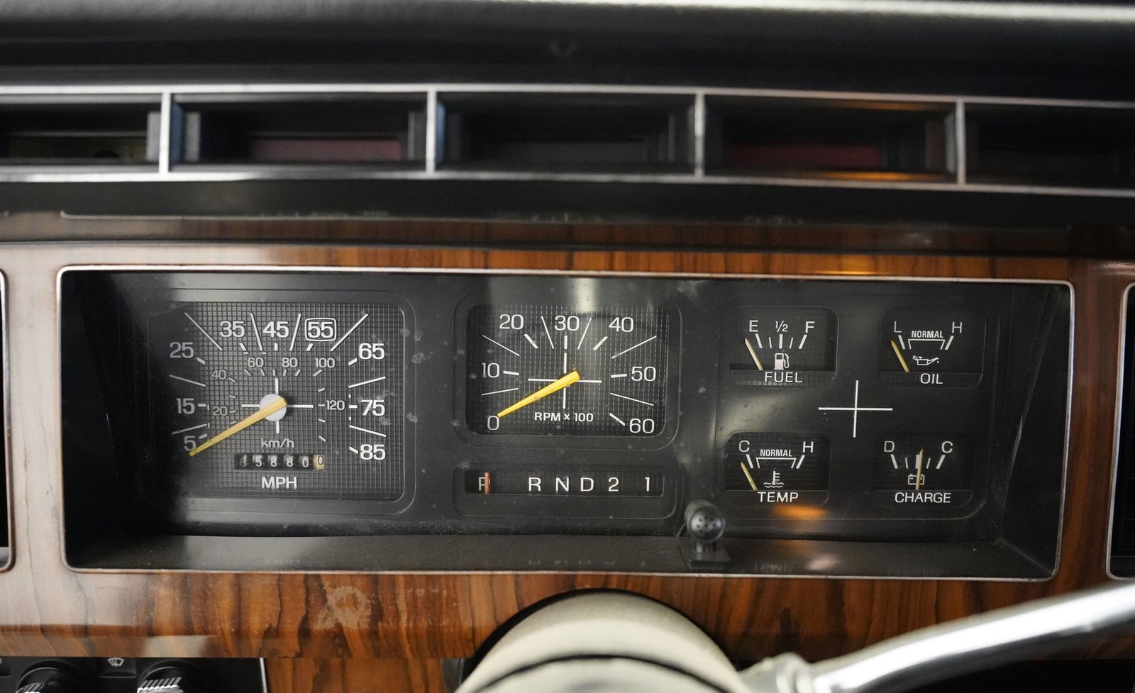 Ford 1983 F-250 XLT 4x4 - Imagem 10