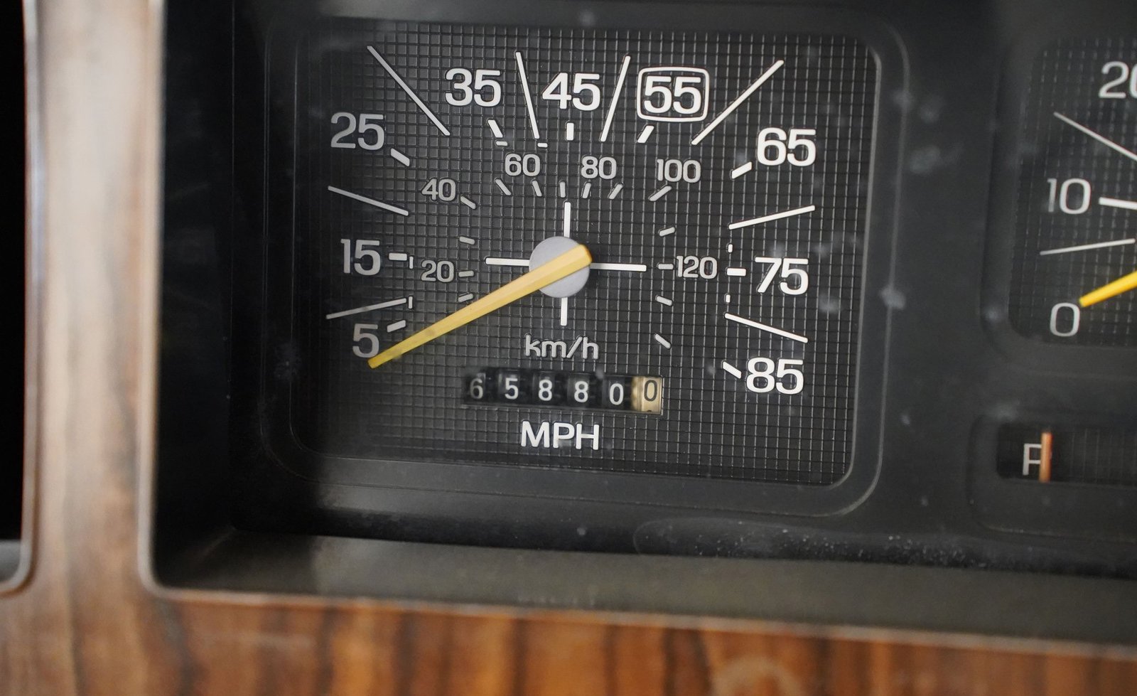 Ford 1983 F-250 XLT 4x4 - Imagem 9