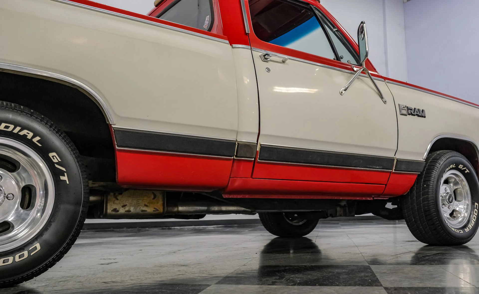 Dodge Ram 150 LE Restomod 1987 - foto 26