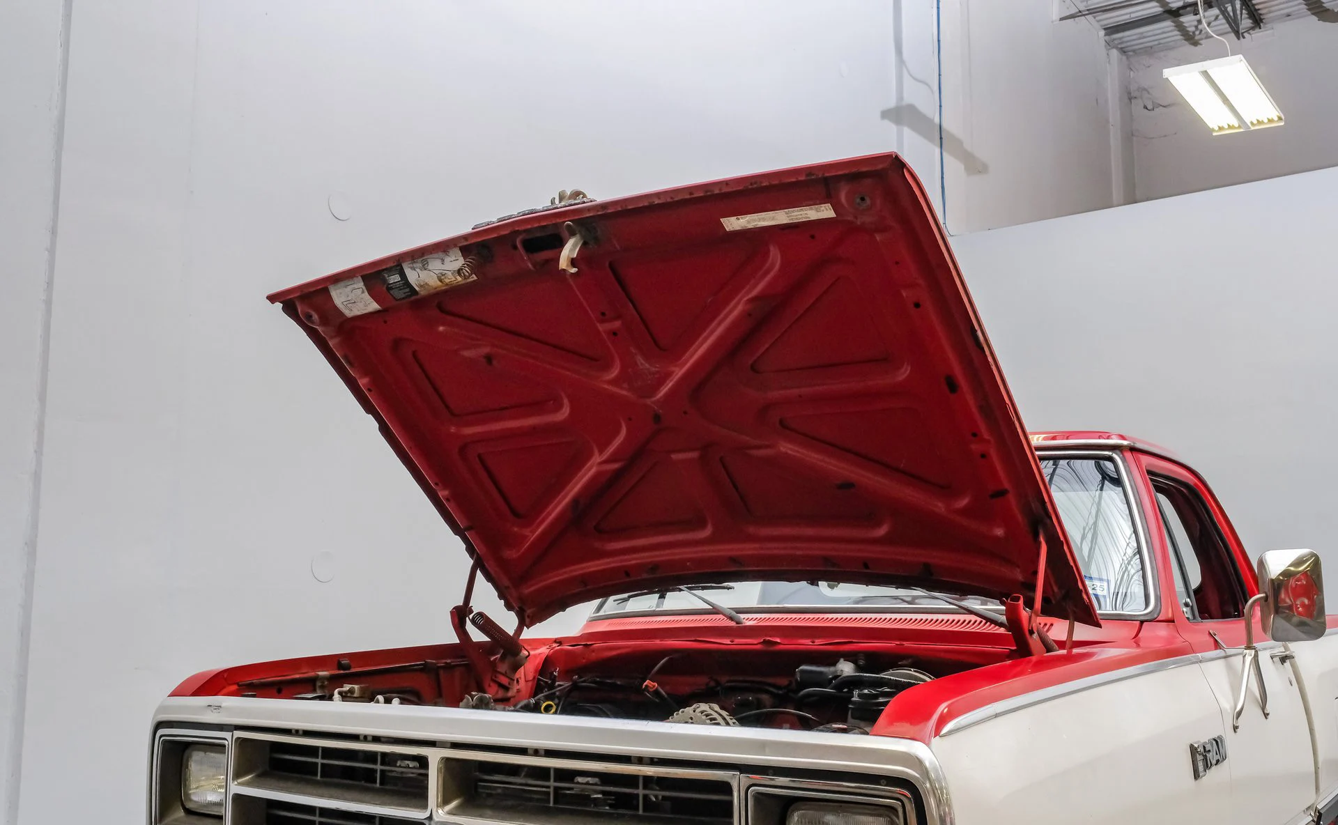 Dodge Ram 150 LE Restomod 1987 - foto 18