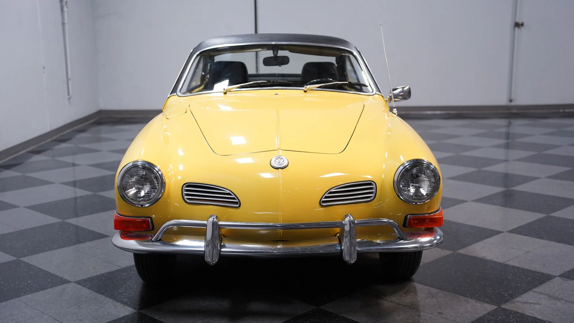 Volkswagen Karmann Ghia 1971 - foto 26