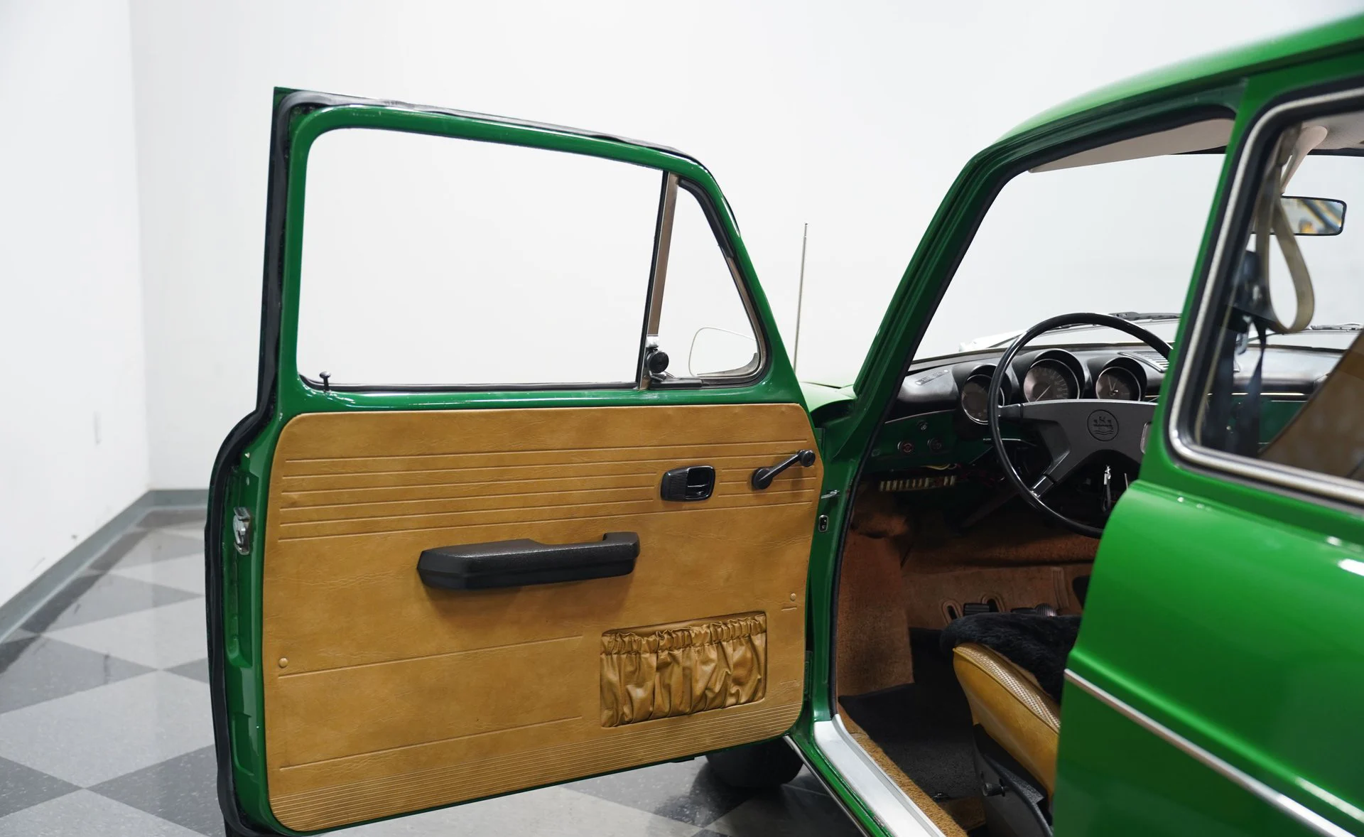 Volkswagen Type 3 Squareback 1973 - foto 23