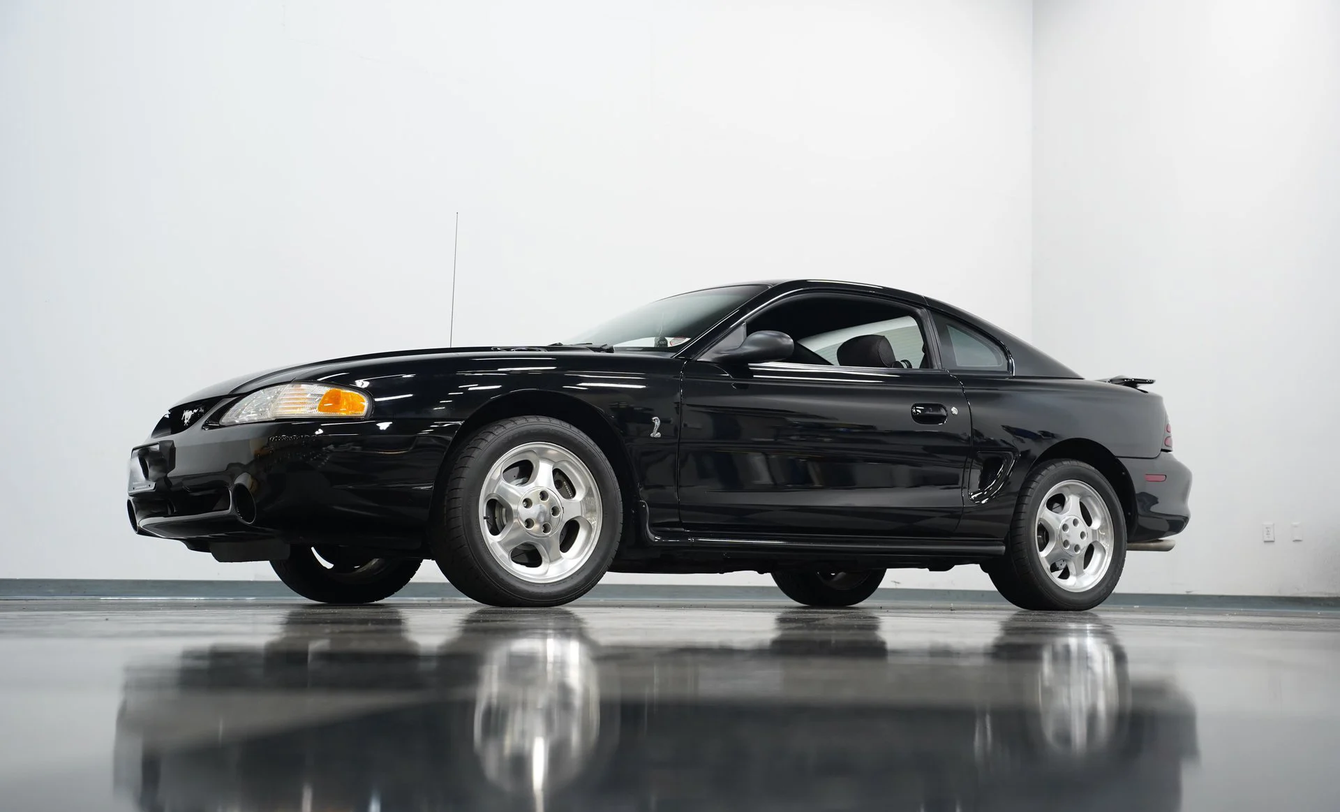 Ford Mustang SVT Cobra 1995 - foto 15