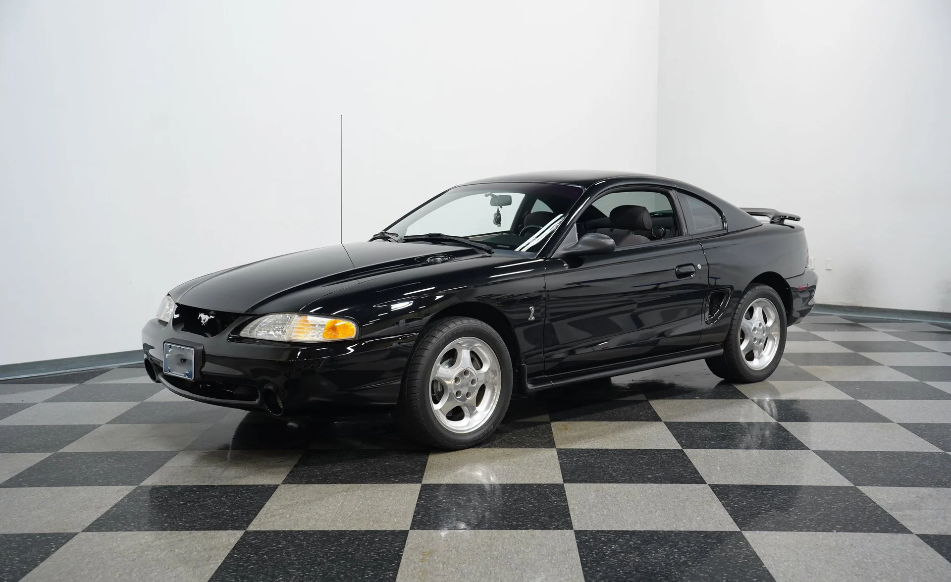 Ford Mustang SVT Cobra 1995 - foto 26