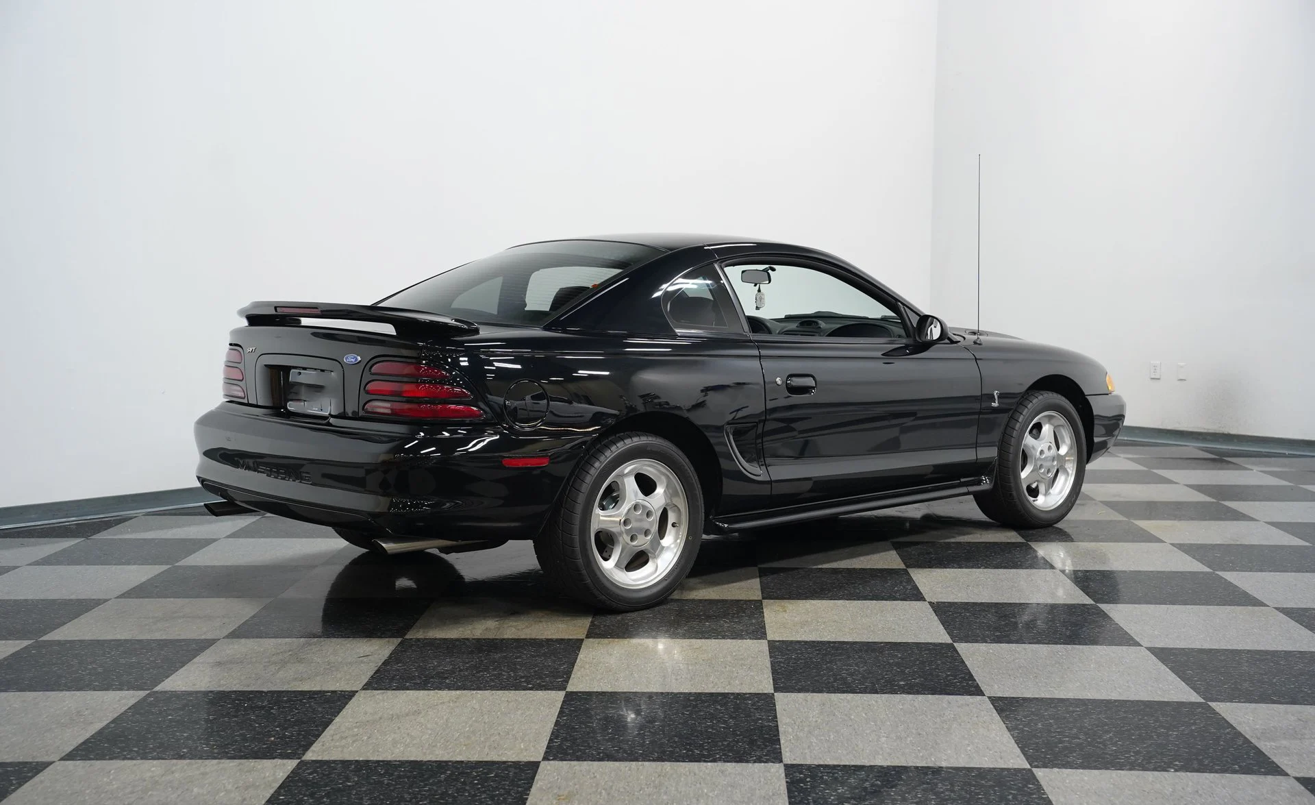 Ford Mustang SVT Cobra 1995 - foto 20