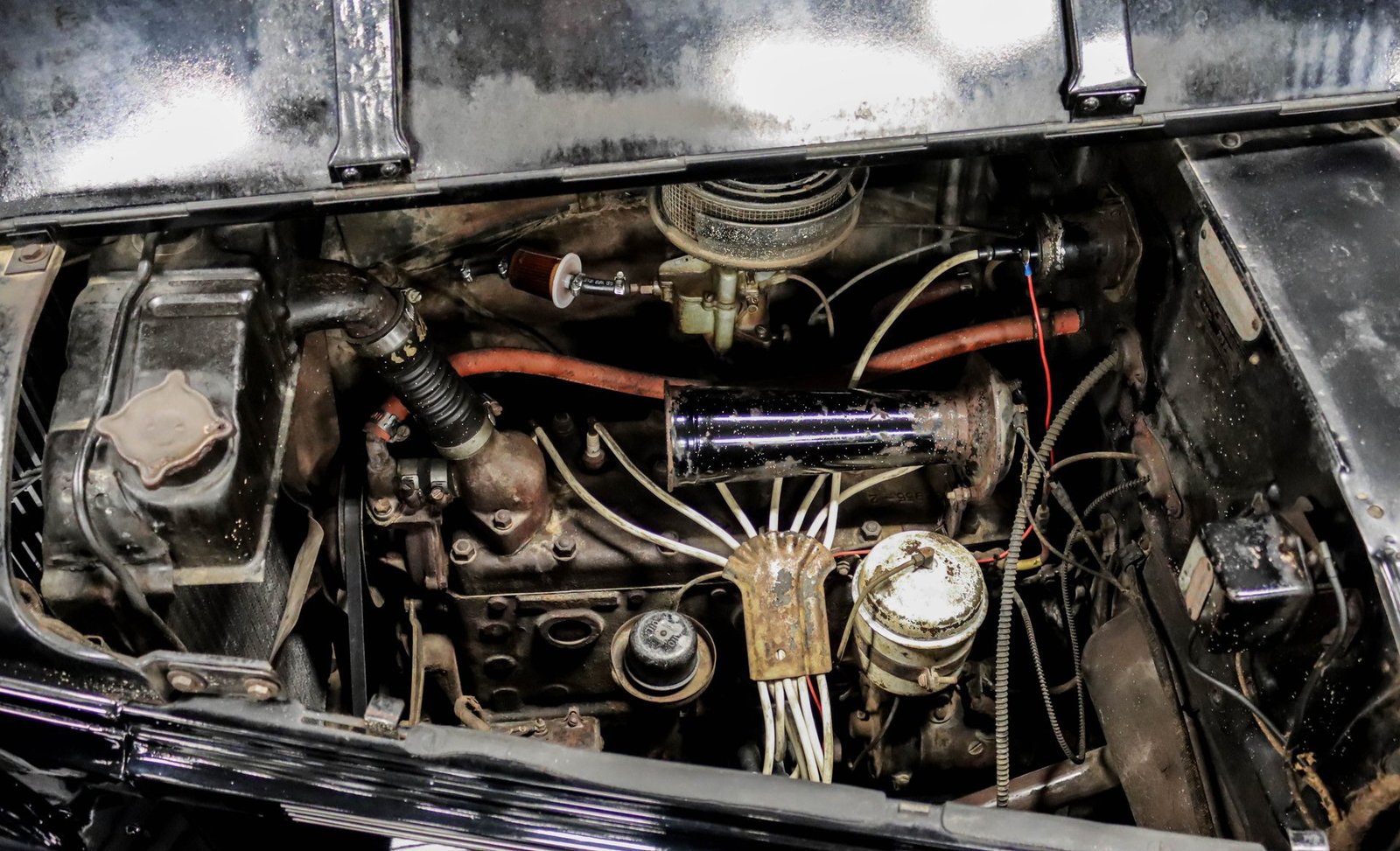 Plymouth 1938 Sedan de luxo com 4 portas - Imagem 36