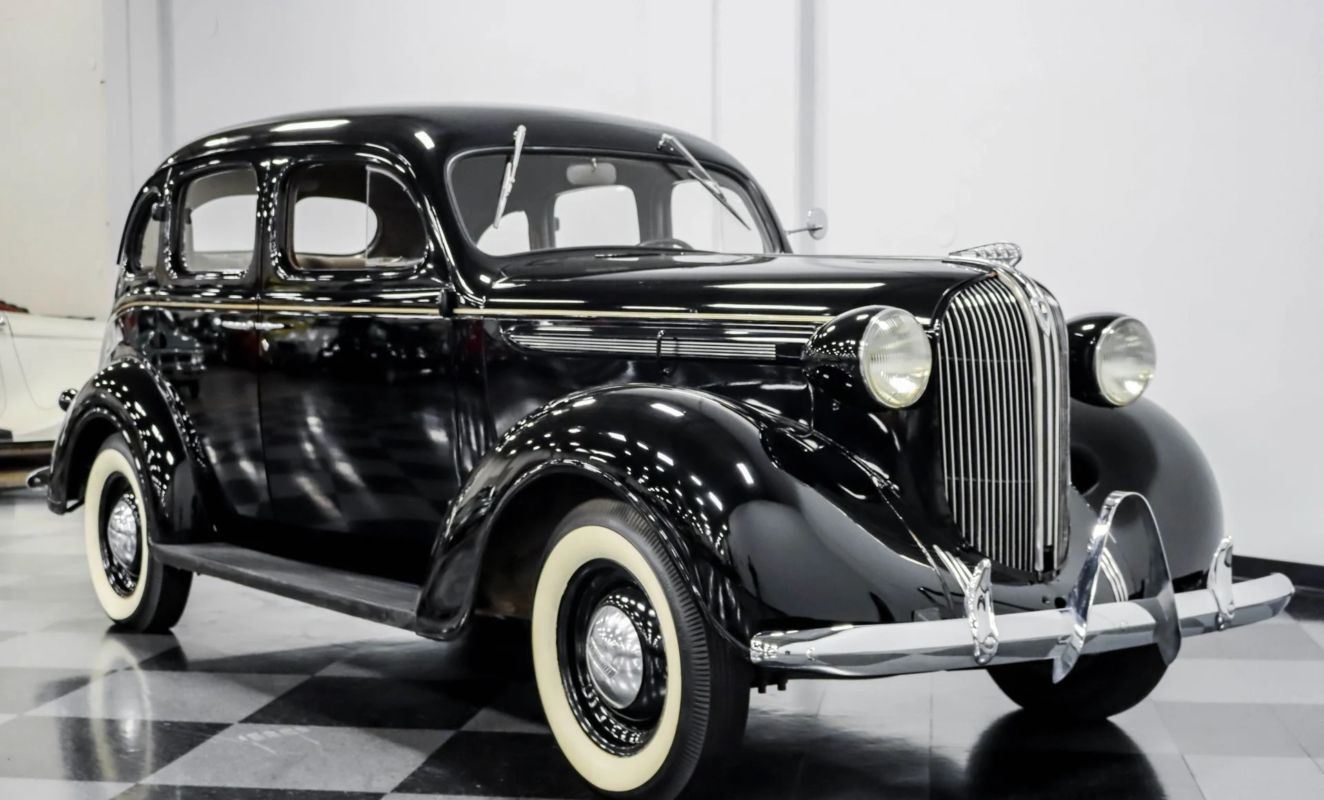 Plymouth Sedan DeLuxe 1938 - foto 26