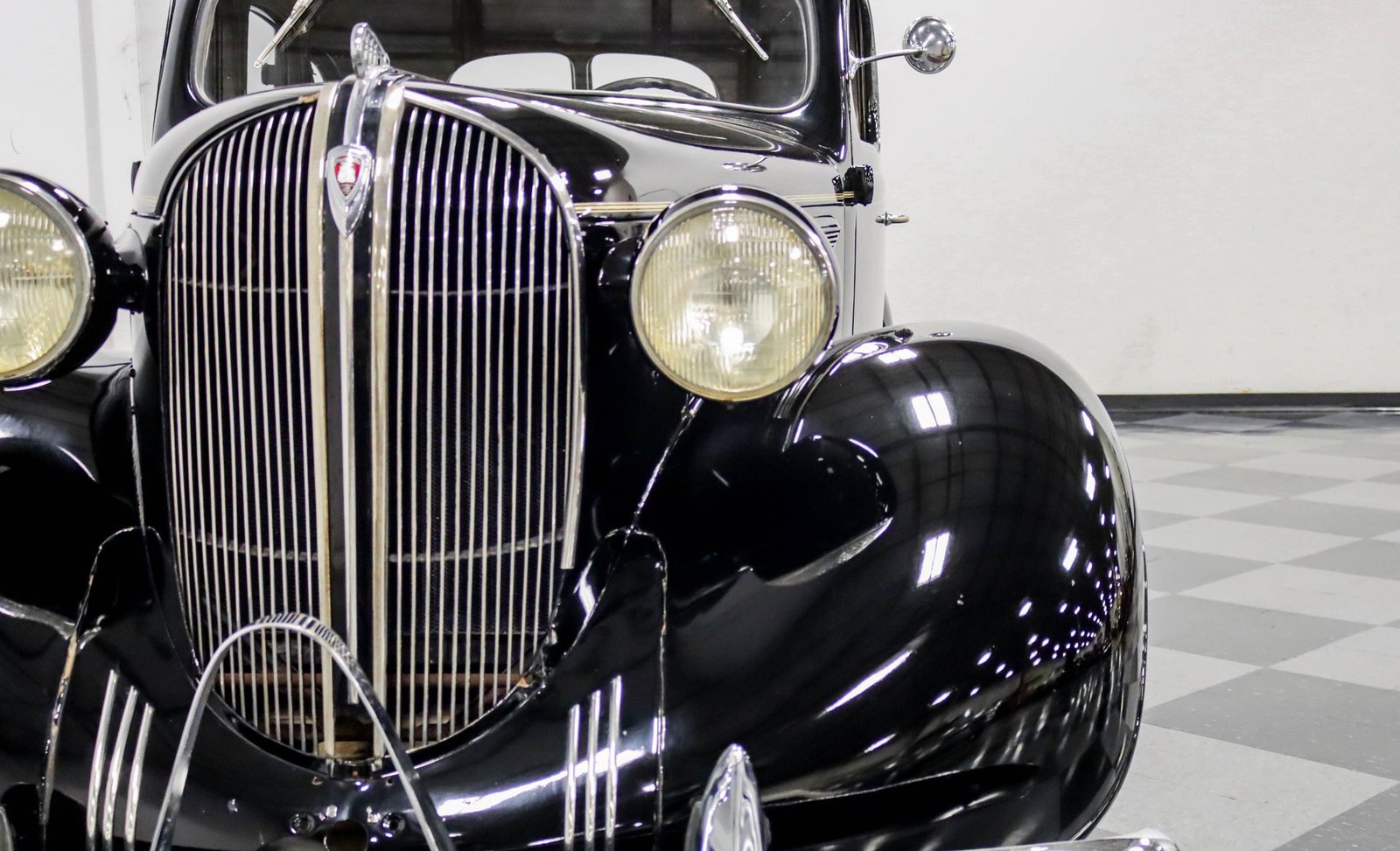 Plymouth 1938 Sedan de luxo com 4 portas - Imagem 21